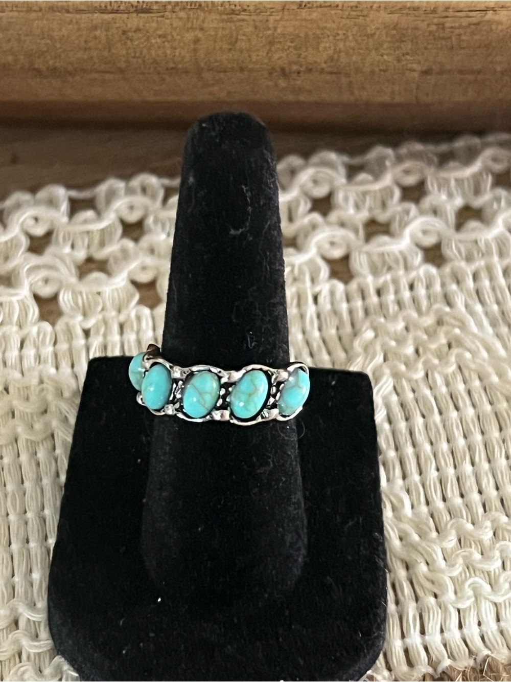 Turquoise Stone Band Ring - Fashion Silver Look size 5. 30p3